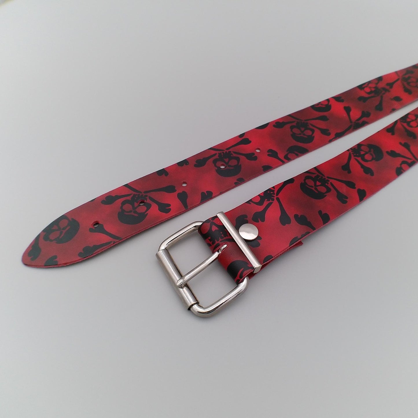 Belt 3-Row Pirate Design Red