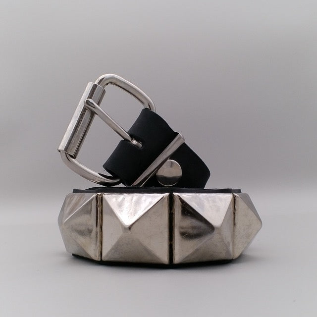 Belt 1-Row Big Pyramid Studs