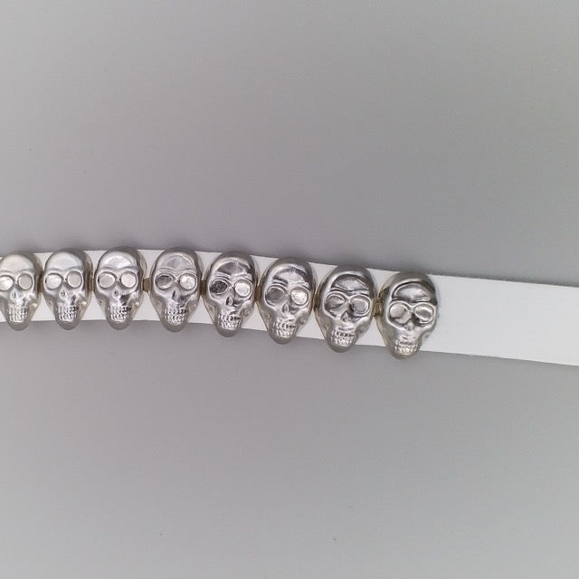 Belt 1-Row Skull Studs
