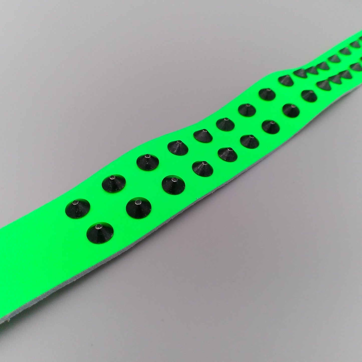 Belt 2-Row Black Conical Studs