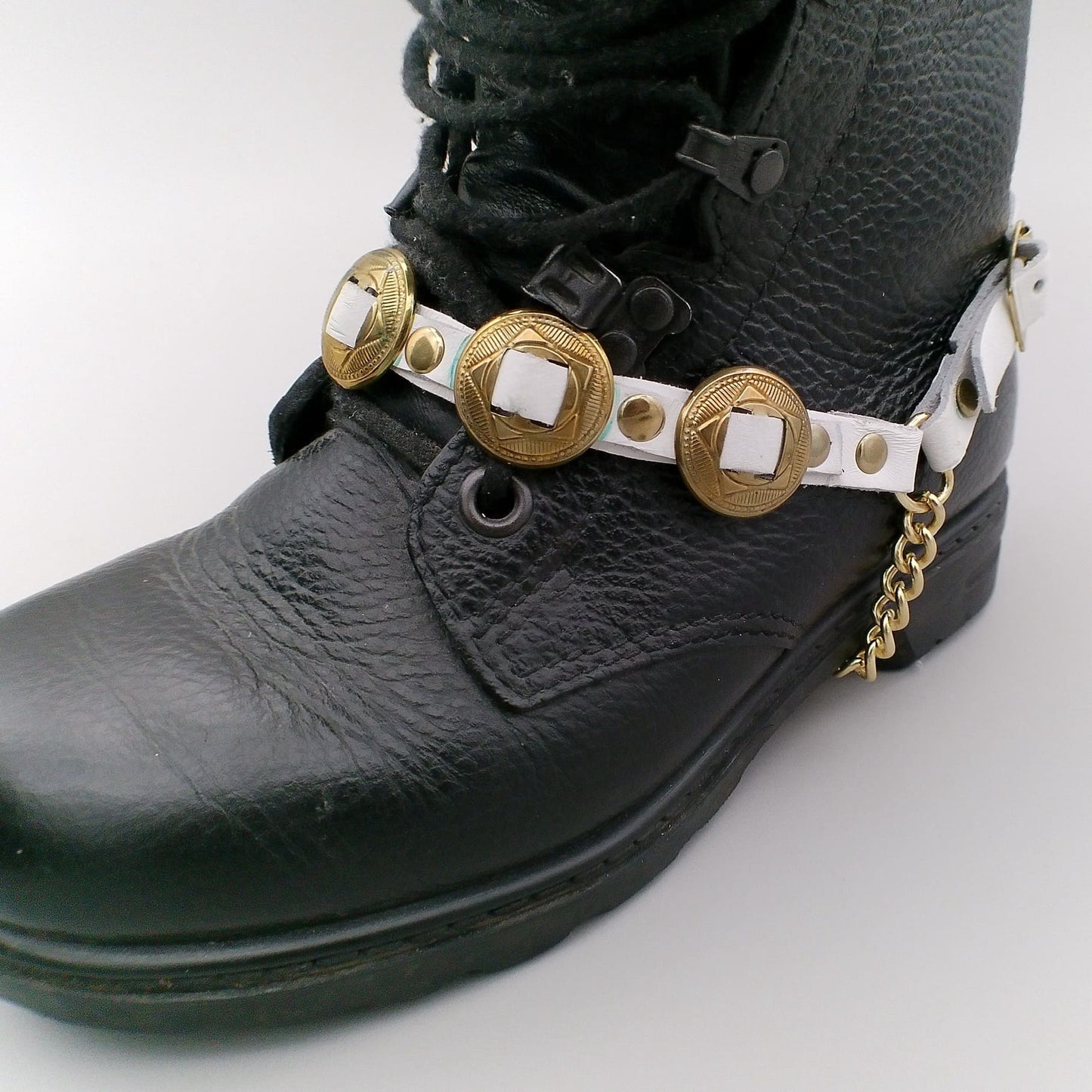 Bootstrap Round Buckle