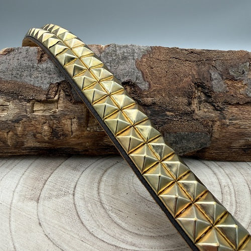 real-leather-belt-in-brown-with-golden-pyramid-studs